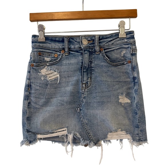 American Eagle Distressed High Rise Super Stretch Mini Blue Jean‎ Skirt Size 2 - Picture 1 of 11
